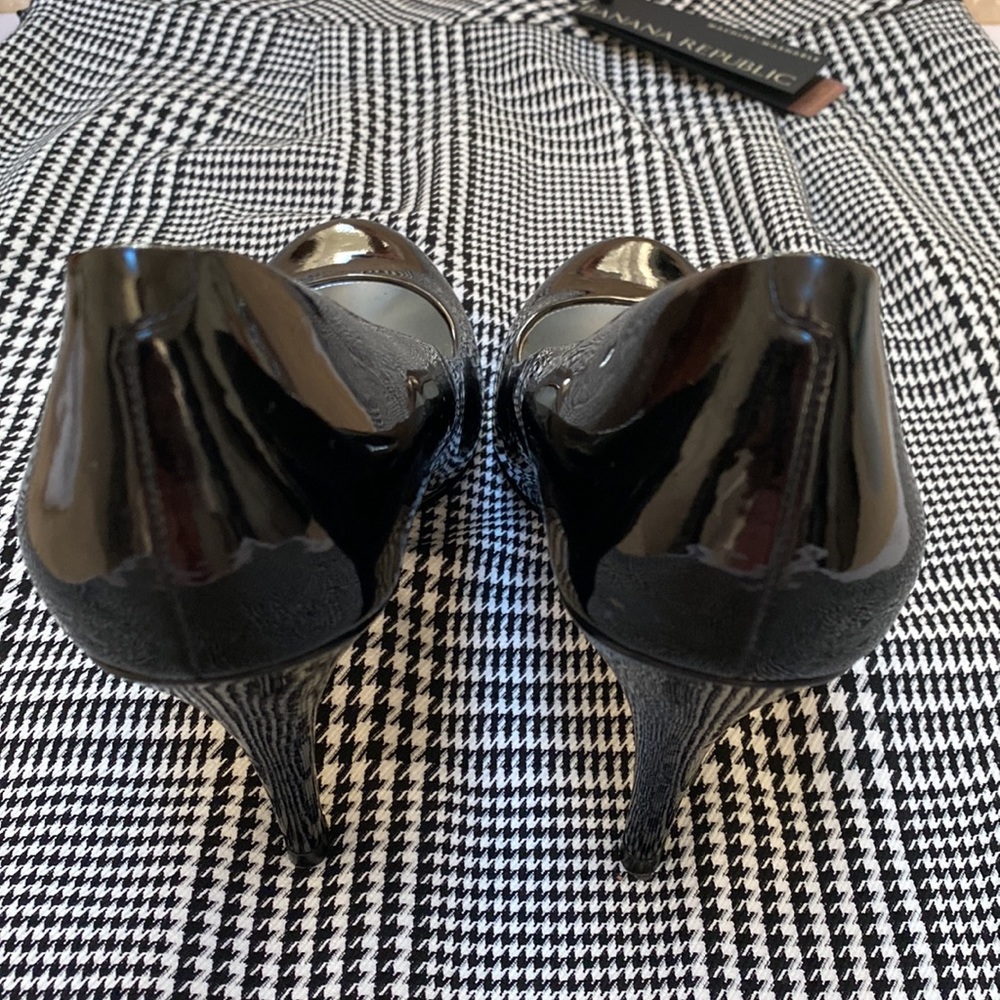 Jessica Simpson Patent Black heels 7.5 Size - Picture 3 of 7